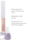 Rosa och lila vätska med vit bakrund, med text som säger "Gluconolactone smooths and improves skin texture, Hyaluronic acid hydrates. Vitamins C&E provides protection from drying environmental aggressors"