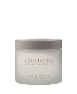 Exuviance produkten daily resurfacing peel CA10 mot en vit bakrund.