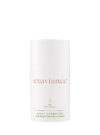 Exuviance produkten night corrector mot en vit bakrund.