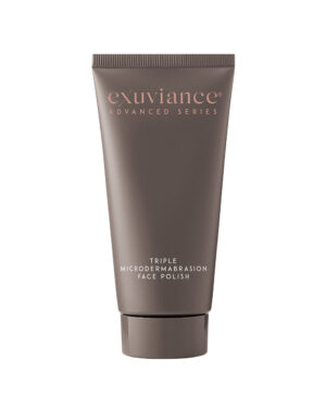Exuviance produkten triple microdermabrasion face polish mot vit bakrund.