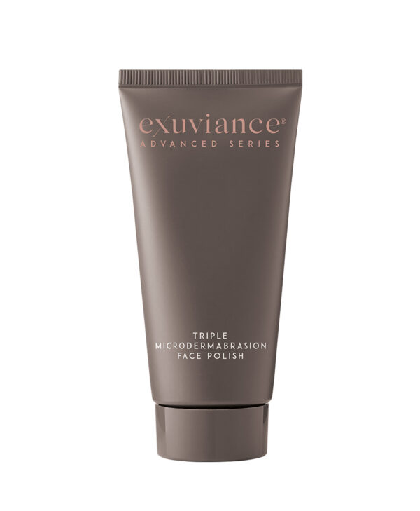 Exuviance produkten triple microdermabrasion face polish mot vit bakrund.